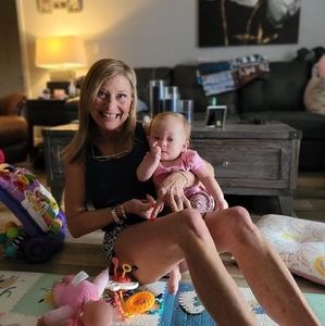 Meet your Posher, Leslie